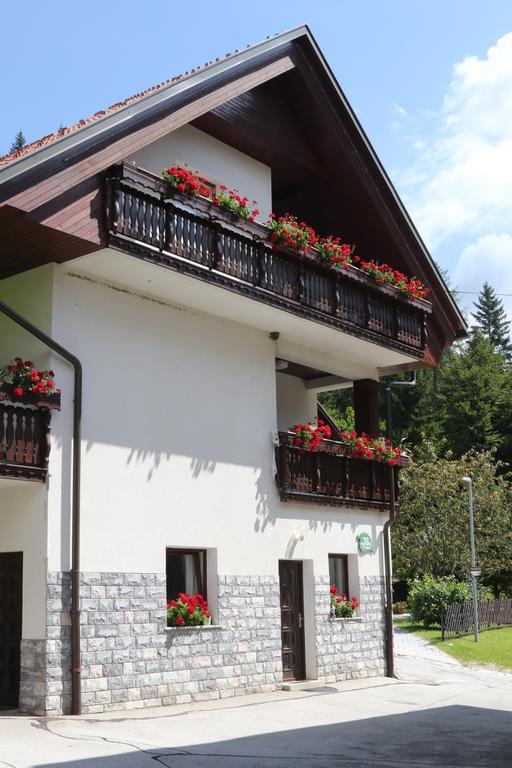 Penzion Pr' Betel Jesenice Buitenkant foto