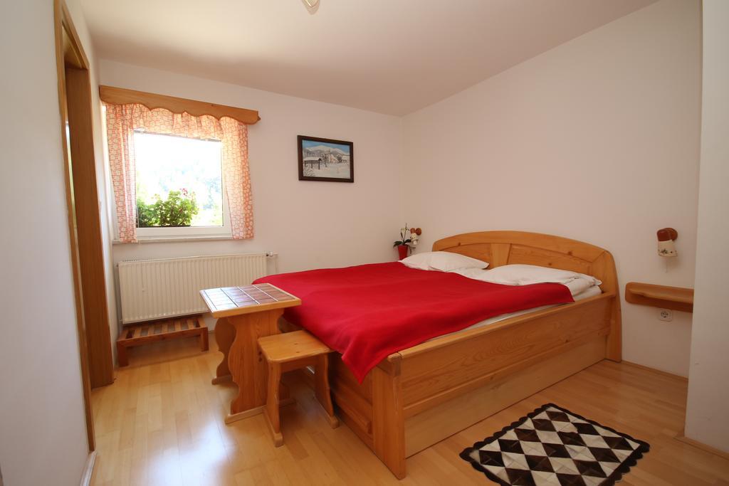 Penzion Pr' Betel Jesenice Buitenkant foto