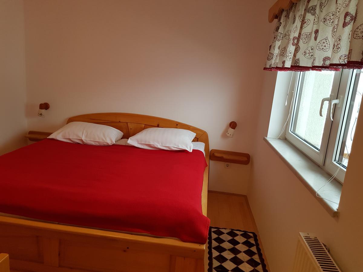Penzion Pr' Betel Jesenice Buitenkant foto