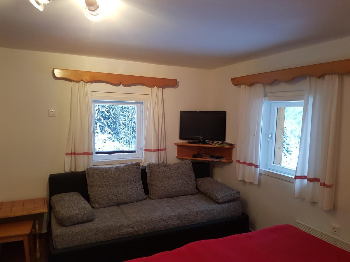 Penzion Pr' Betel Jesenice Buitenkant foto