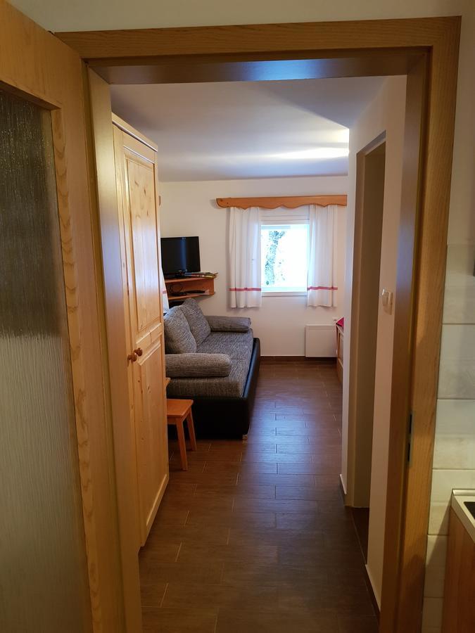 Penzion Pr' Betel Jesenice Buitenkant foto