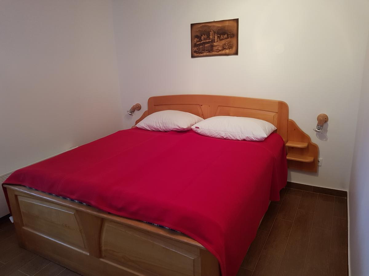 Penzion Pr' Betel Jesenice Buitenkant foto