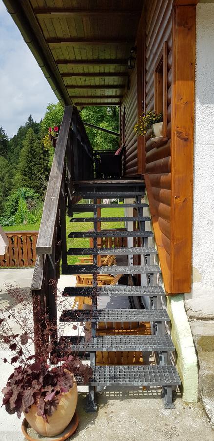 Penzion Pr' Betel Jesenice Buitenkant foto