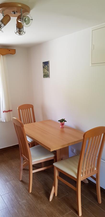 Penzion Pr' Betel Jesenice Buitenkant foto